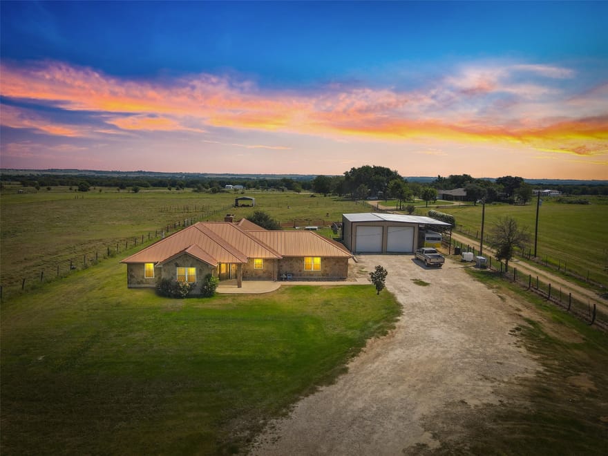 16101 Dove Road, Moody, Texas