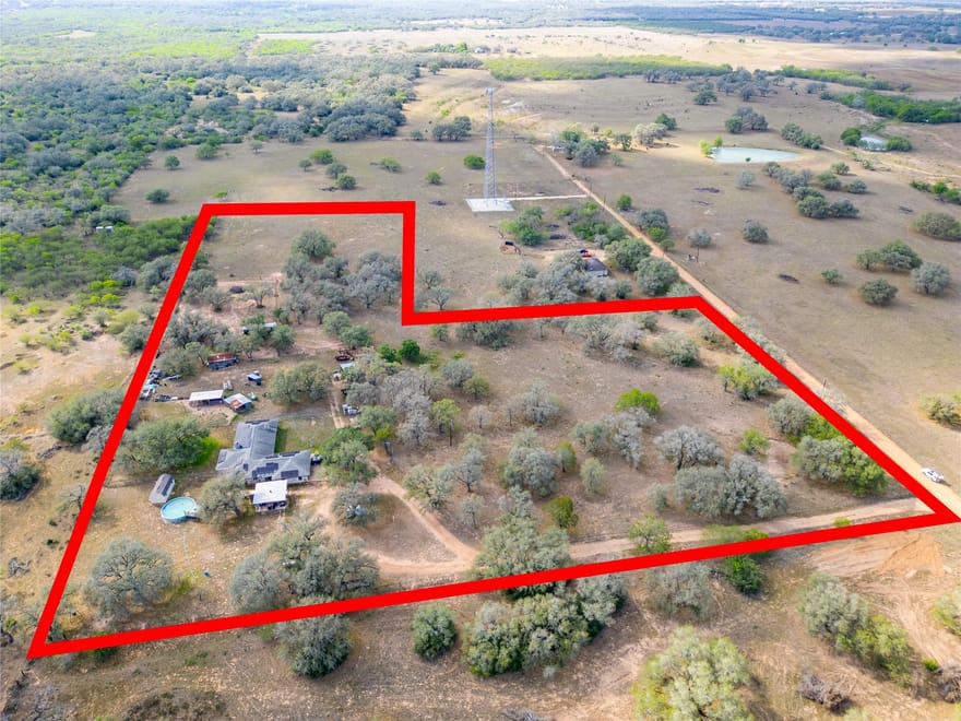 389 Hausmann Road, Cuero, Texas