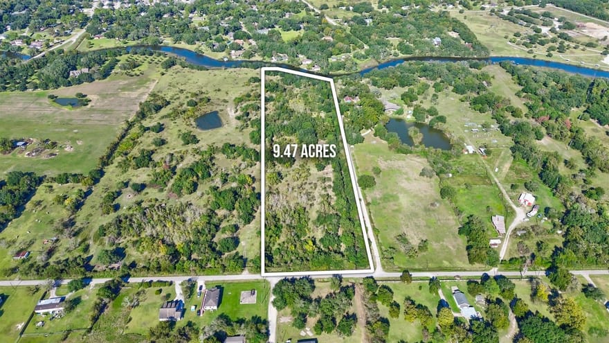 6100 Terrebonne Road, Hitchcock, Texas