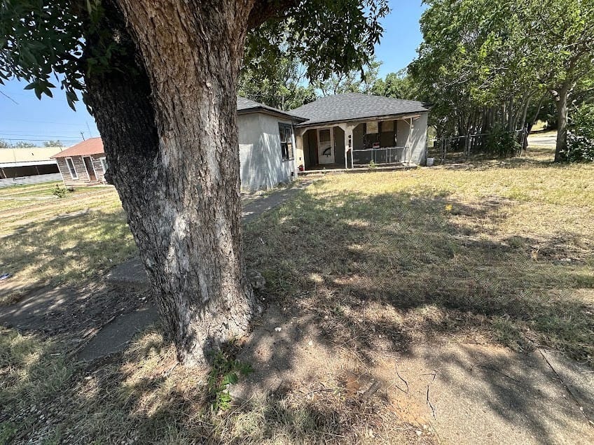 644 E 16th Street, Colorado City, Texas
