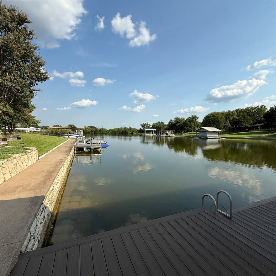 813 Brazos Harbor Circle, Granbury, Texas