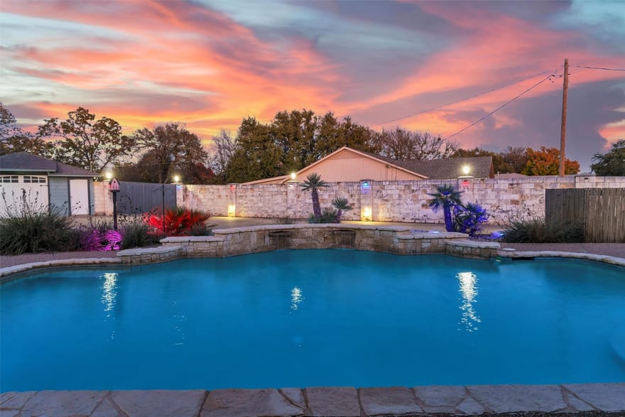 2801 Weylene Paseo, Granbury, Texas