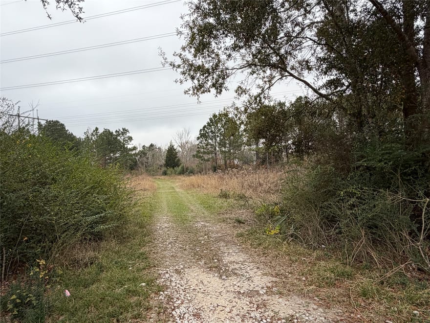 8007 Fm 1960, Dayton, Texas