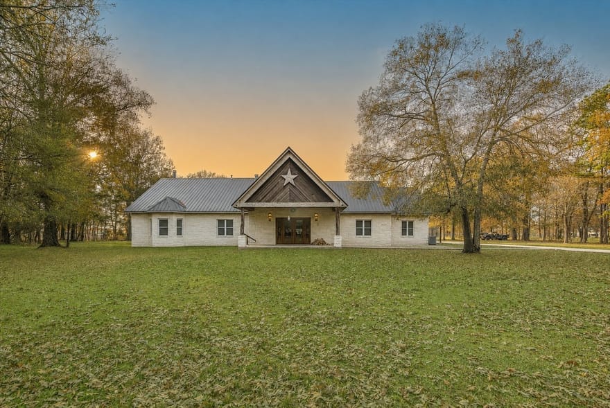 20205 Highway 146, Liberty, Texas