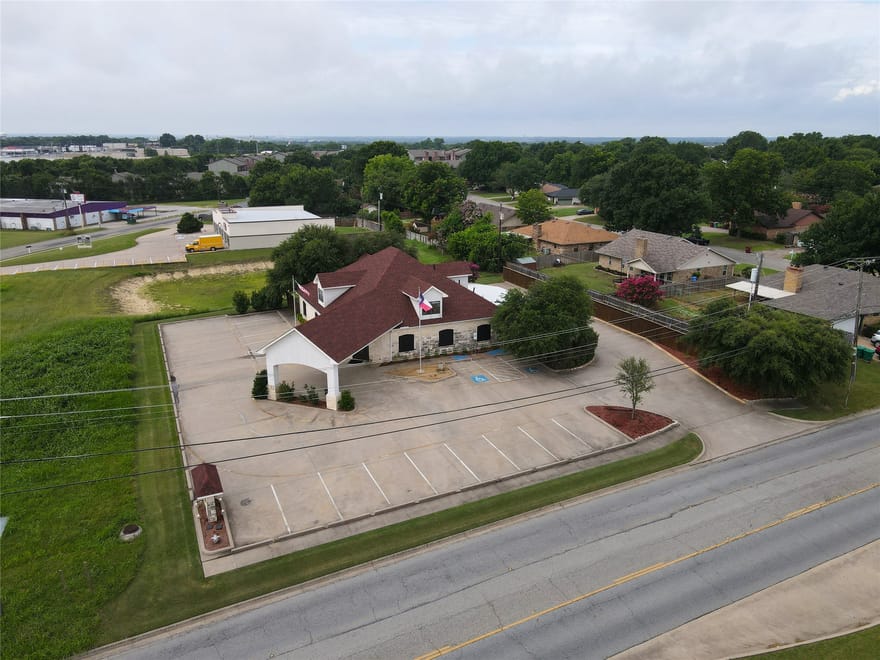 1700 Gallagher Drive, Sherman, Texas