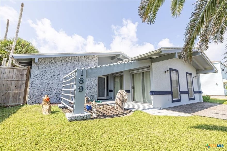 189 Driftwood Drive, City by the Sea, Texas