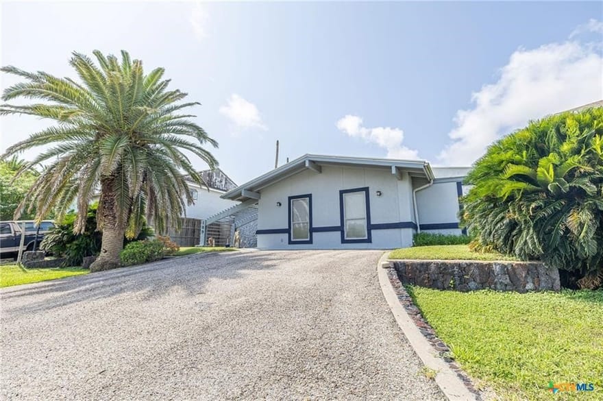 189 Driftwood Drive, City by the Sea, Texas