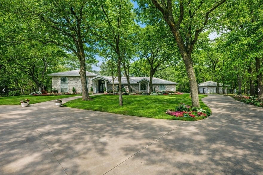 2525 Canyon Creek Drive, Sherman, Texas