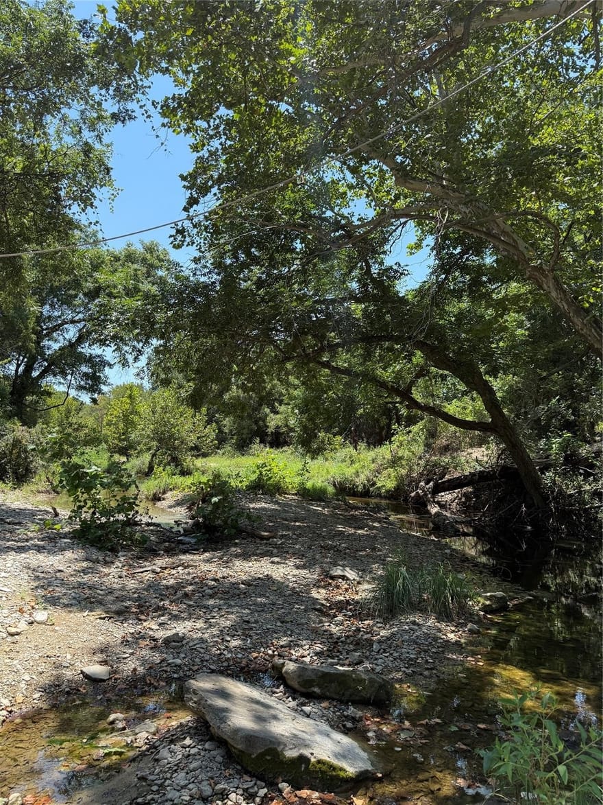 2700 Overton Court, Granbury, Texas