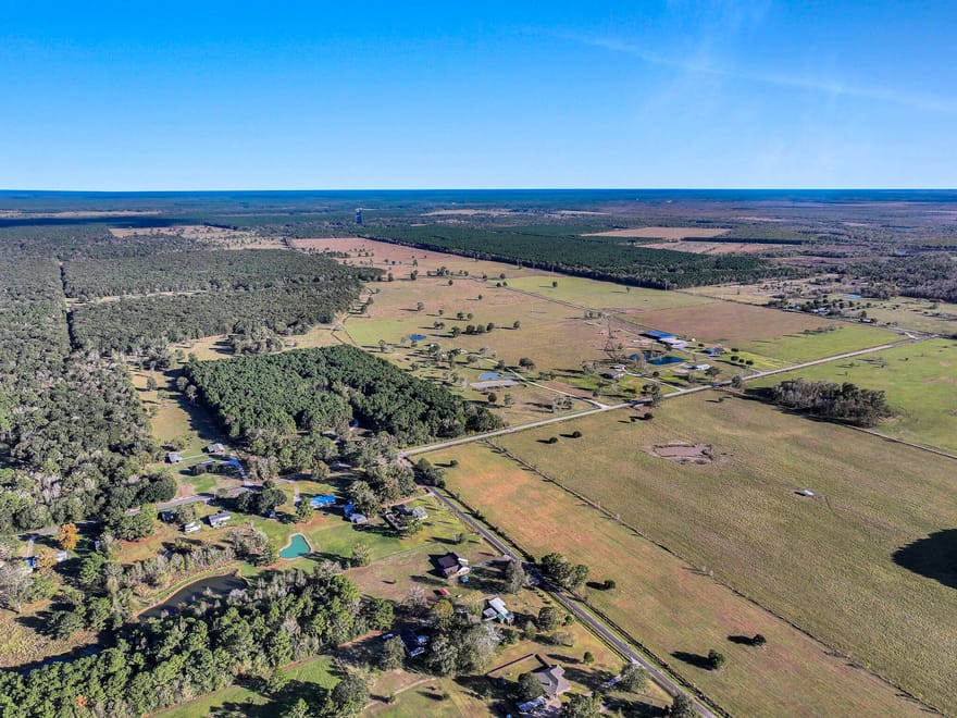 TBD County Road 2058, Hull, Texas