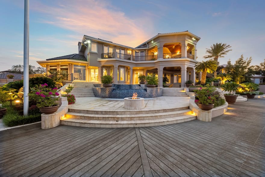 112 Bayou Lane, Kemah, Texas
