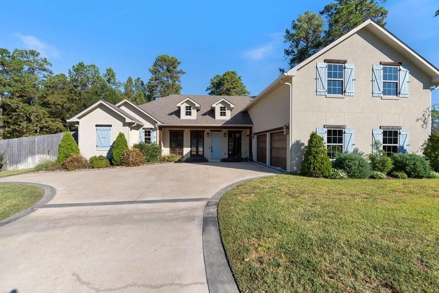 210 Mission Hills Drive, Lufkin, Texas