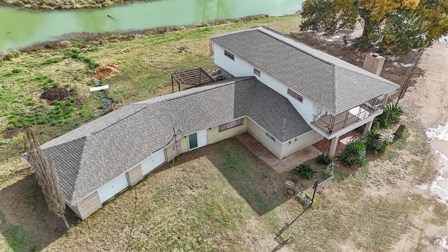 850 County Road 2145, Cleveland, Texas