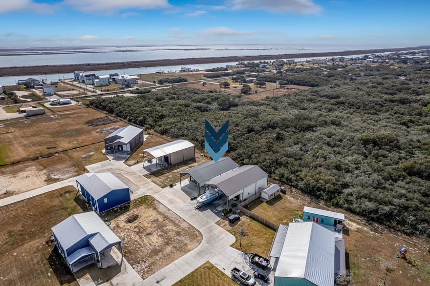 82 Circle Hook, Port O Connor, Texas