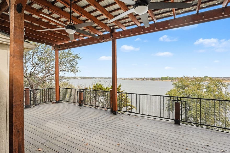 7006 Stone Bluff Court, Granbury, Texas