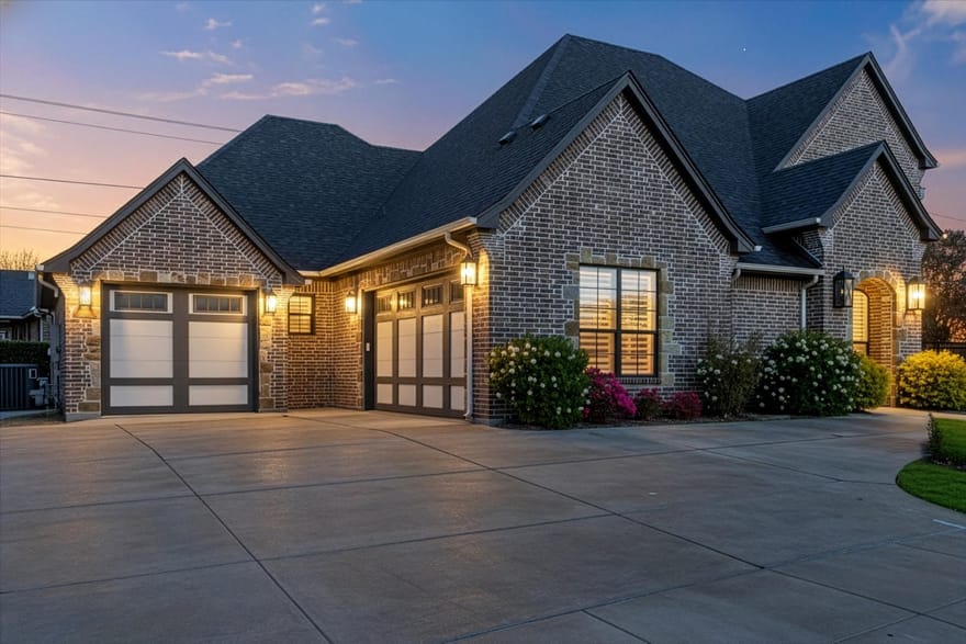 1001 Quarry Court, Granbury, Texas