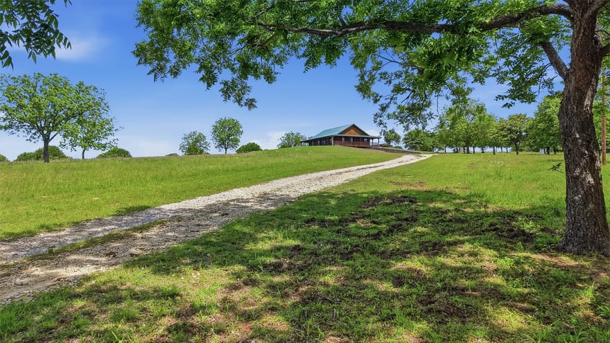 3078 Admire Road, Nocona, Texas