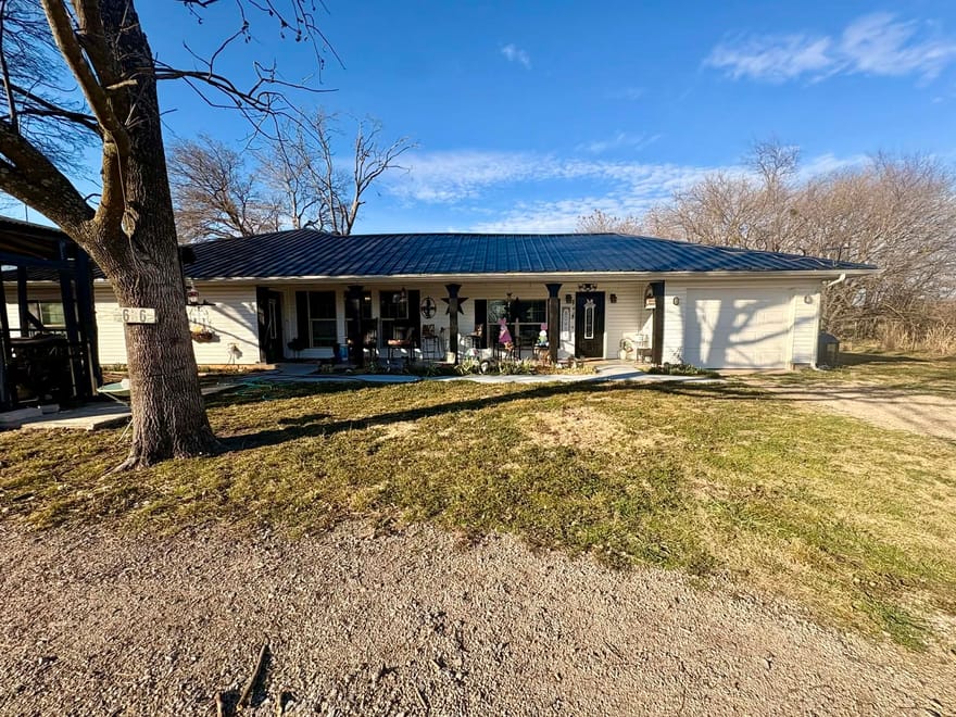 636 County Road 1535, Bonham, Texas