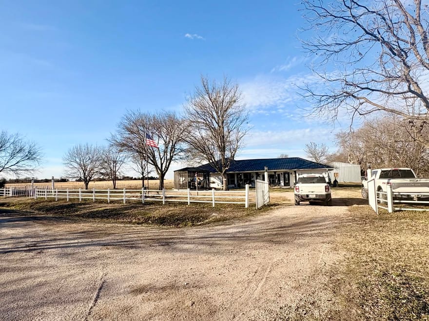636 County Road 1535, Bonham, Texas
