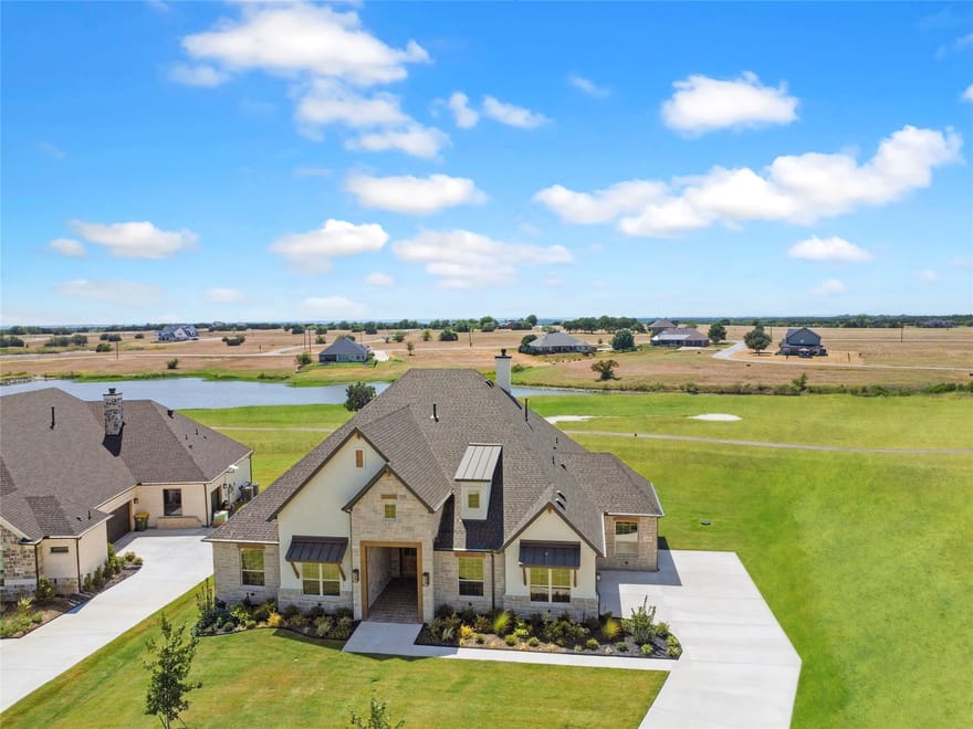 7435 S Aberdeen Drive, Cleburne, Texas