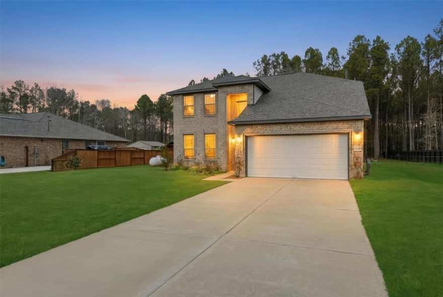 1229 Road 66112, Dayton, Texas