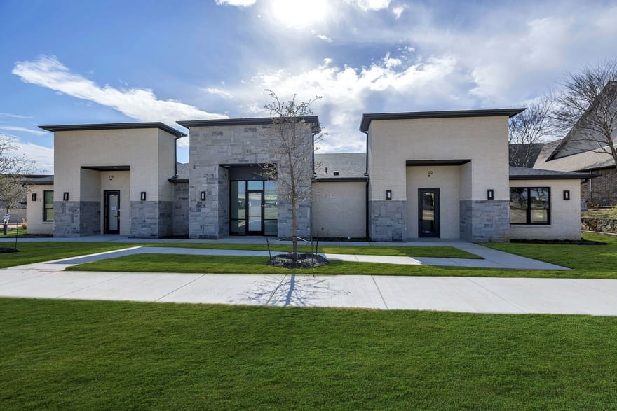1701 Fountainview Drive, Mansfield, Texas