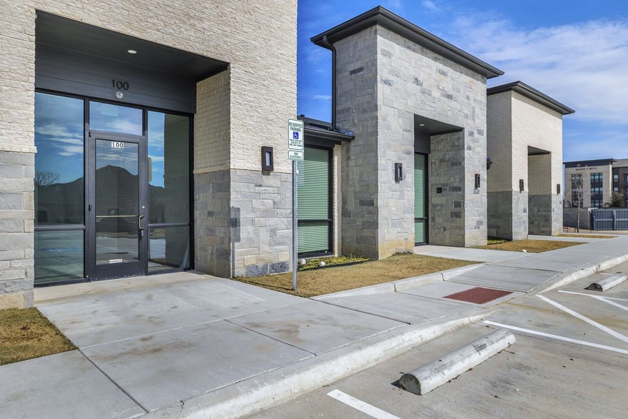 1701 Fountainview Drive, Mansfield, Texas