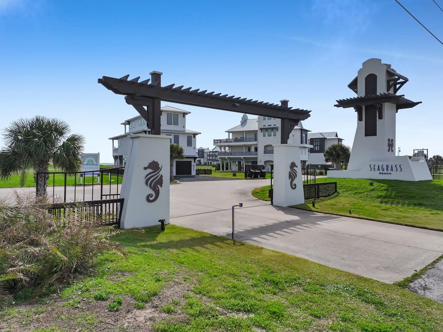 402 Seagrass, Gilchrist, Texas