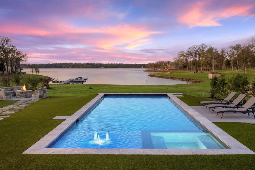 13150 Sunrise Circle, Malakoff, Texas