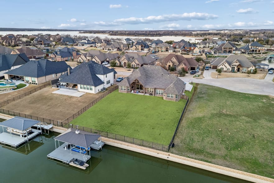 5925 Thurmond Sail Court, Fort Worth, Texas