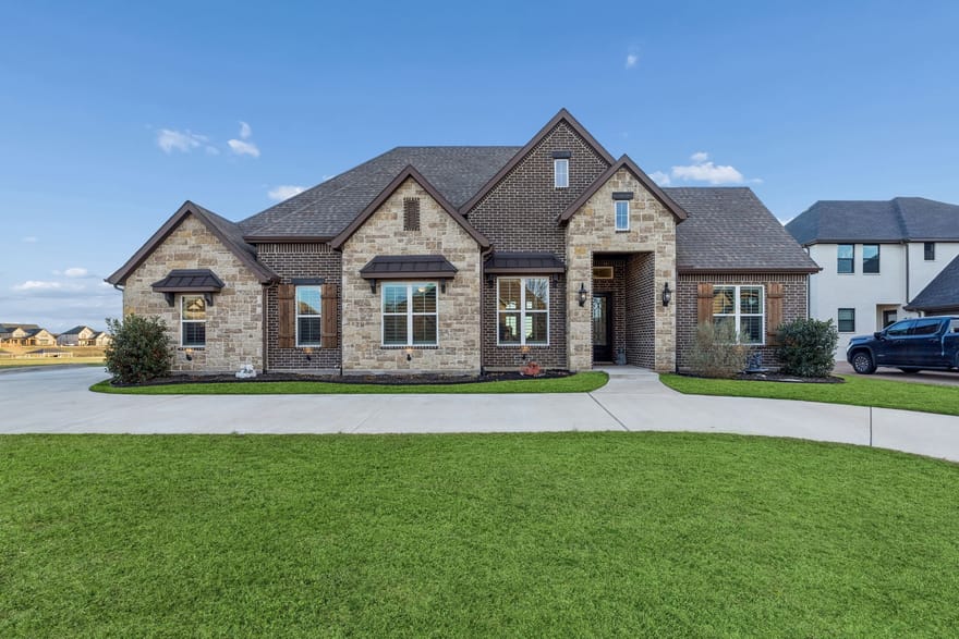 5925 Thurmond Sail Court, Fort Worth, Texas