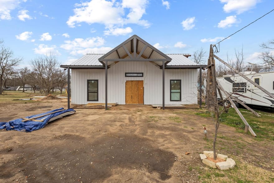 204 S Main Street, Ector, Texas