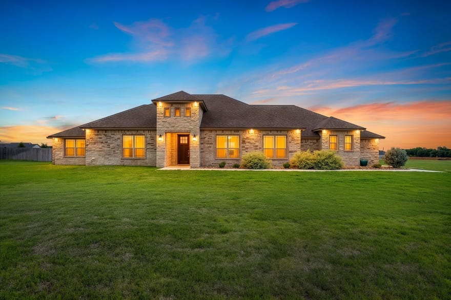 930 Inka Road, Salado, Texas