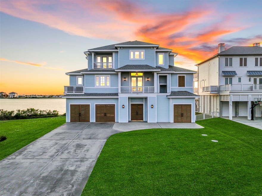2910 11 Mile Road, Galveston, Texas