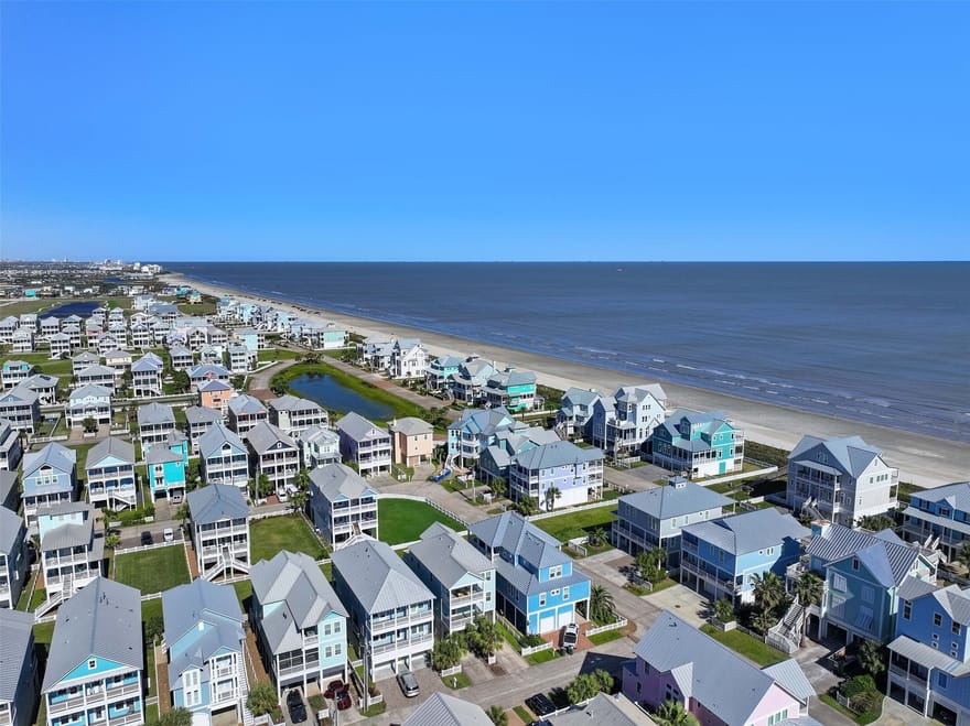 3827 Neptune, Galveston, Texas