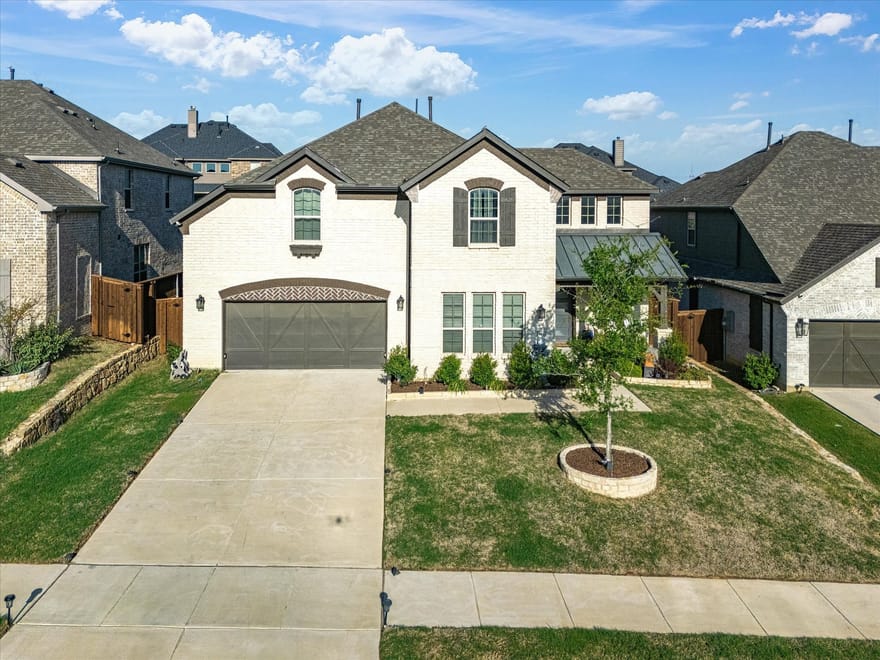 1606 Evening Primrose Drive, Mansfield, Texas