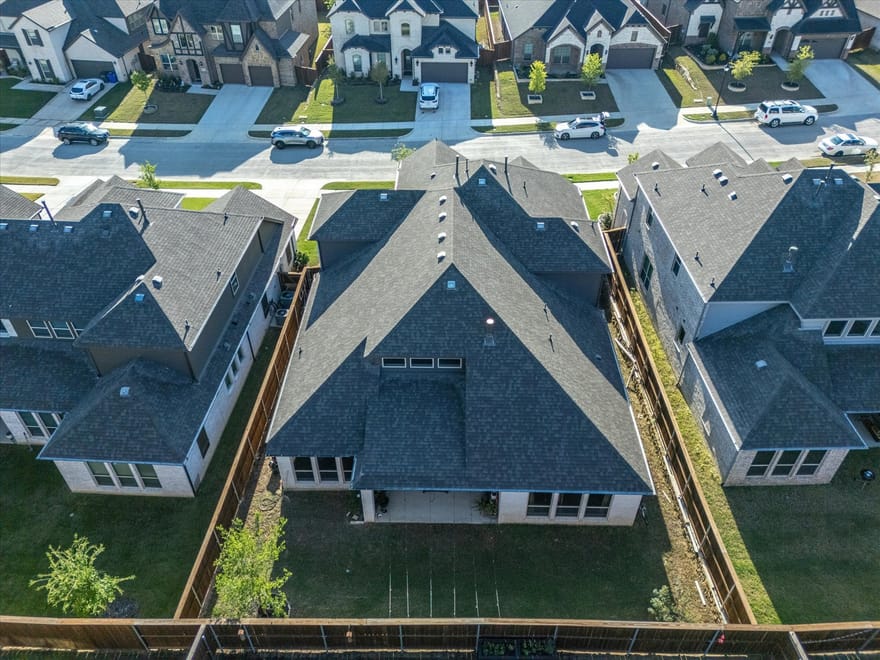 1606 Evening Primrose Drive, Mansfield, Texas