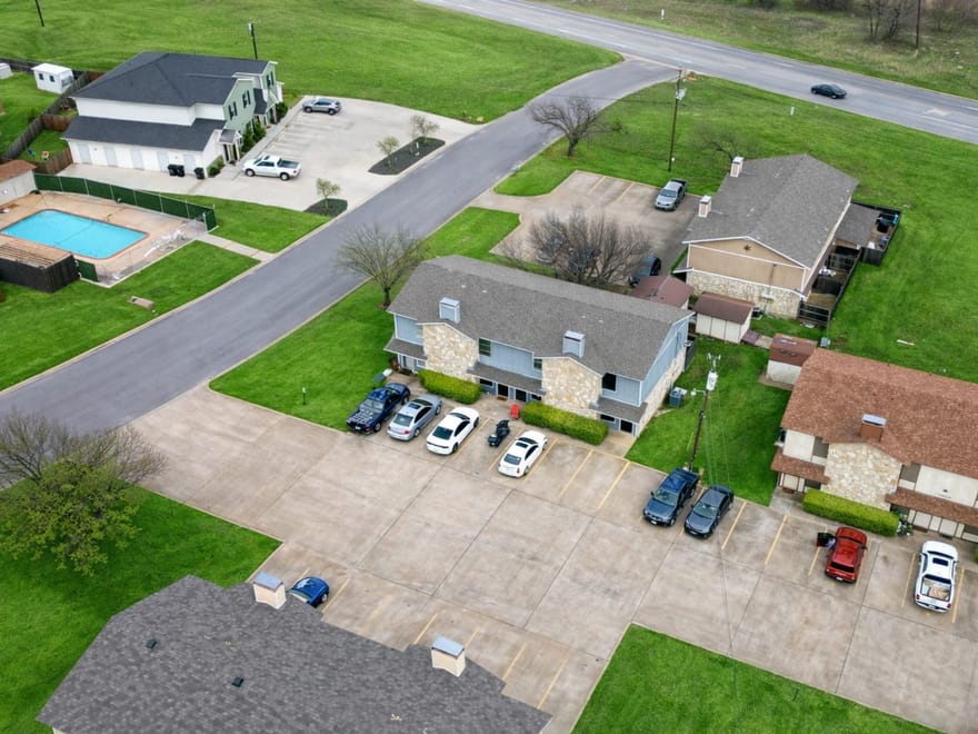 1403 Courtney Place, Cleburne, Texas