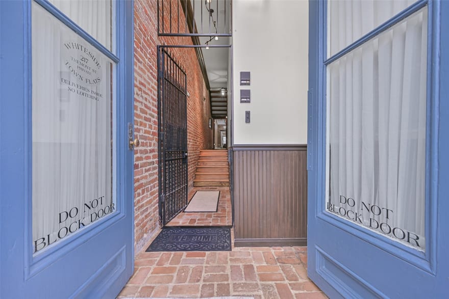 217 Tremont Street, Galveston, Texas