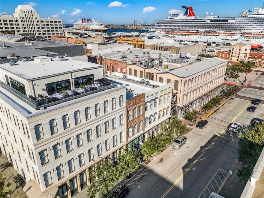 217 Tremont Street, Galveston, Texas
