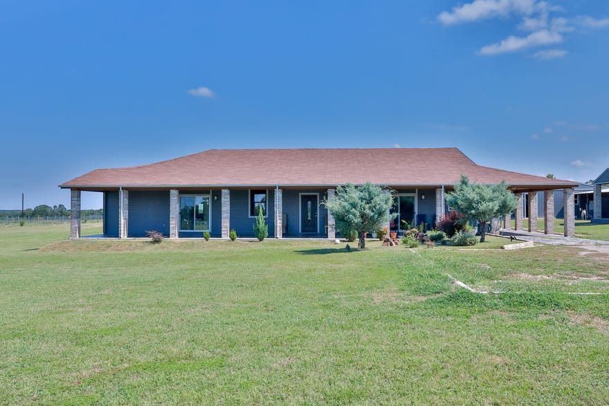 1556 Vz County Road 2128, Wills Point, Texas