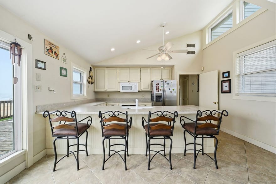 16523 Jamaica Beach Road, Jamaica Beach, Texas