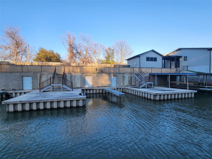 940 Euele Moore Drive 8, Kingsland, Texas