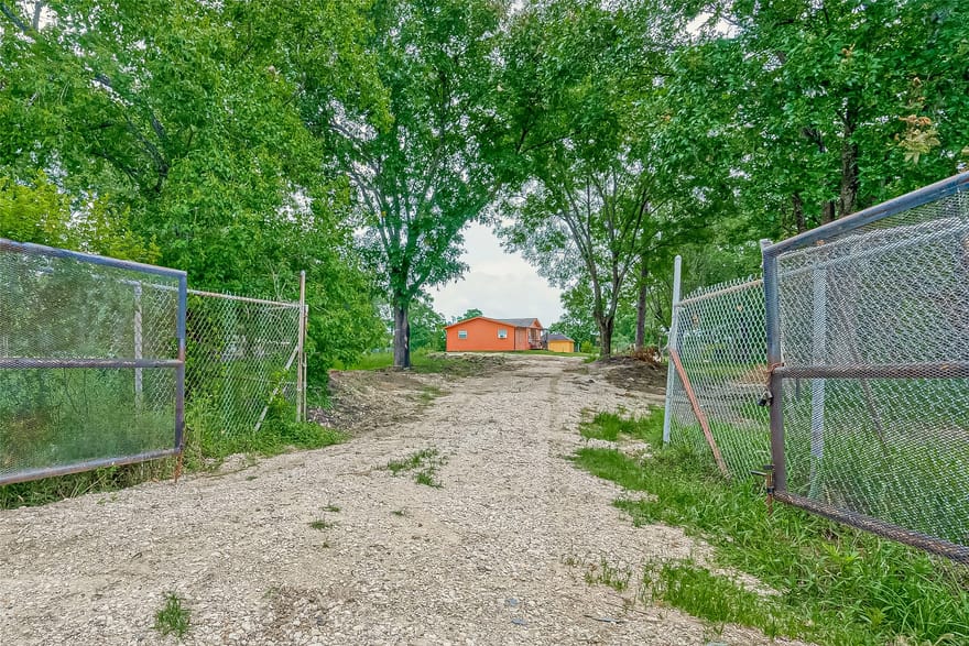 1031 County Road 491, Dayton, Texas