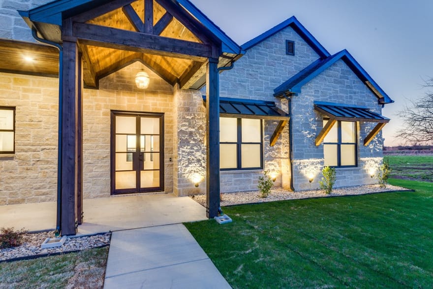 6306 Starlight Ranch Road, Godley, Texas