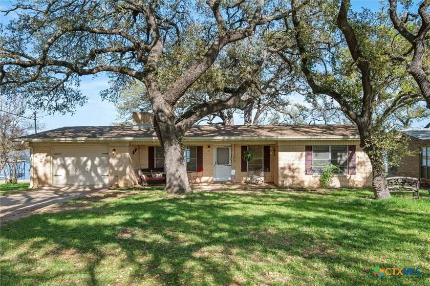 210 Lake Loop, Tow, Texas