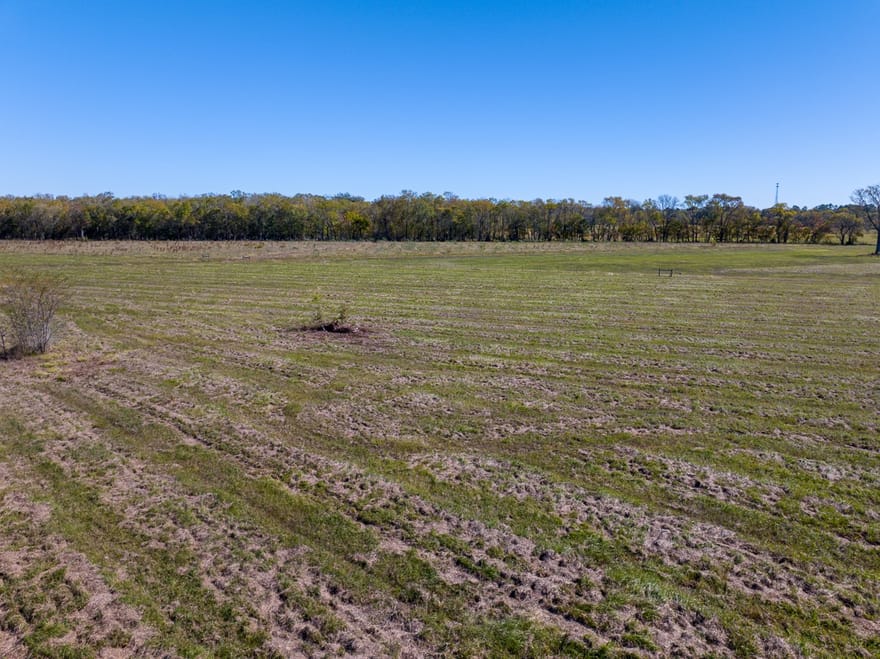 555 County Road 2089, Hardin, Texas