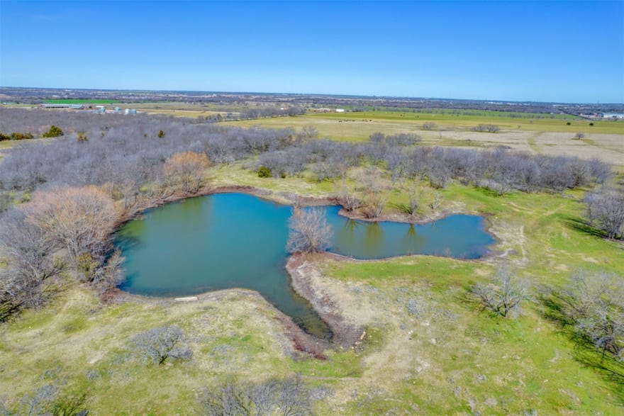 261 Vickie Lane, Gunter, Texas