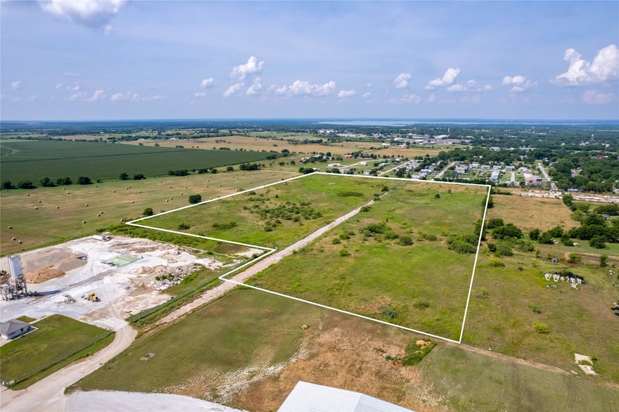 Sims Drive, Whitney, Texas