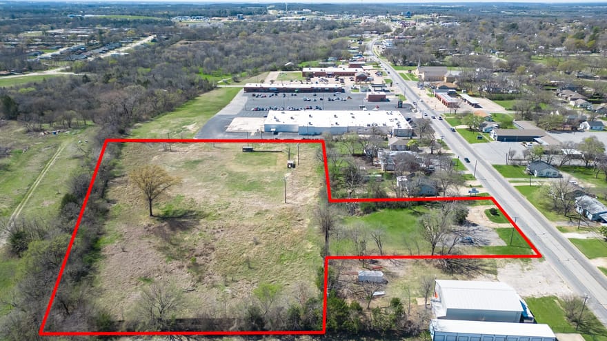 2208 W Morton Street, Denison, Texas